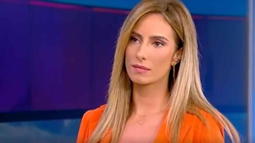 Επέστρεψε στην εκπομπή η Λένα Φλυτζάνη μετά την περιπέτεια της υγείας της