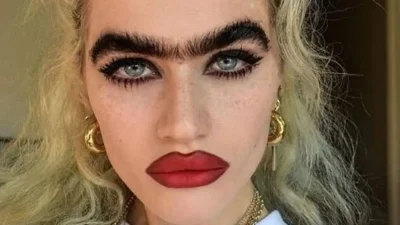 Το πραγματικό πρόσωπο της Σοφίας Χατζηπαντελή πίσω από το μακιγιάζ της - Το σπάνιο στιγμιότυπο στο Instagram