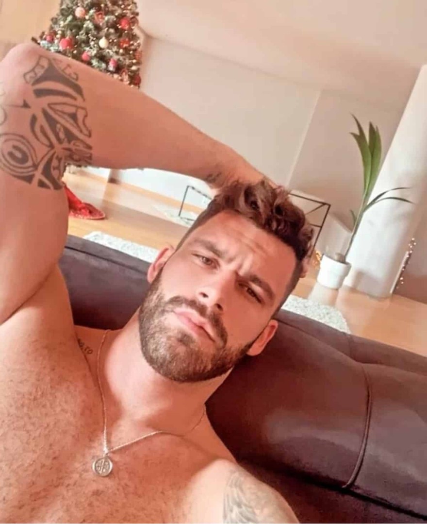 Στάθης Σχίζας - Ανάρτηση