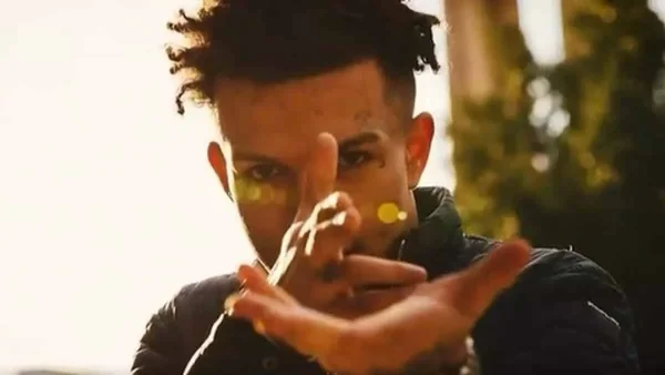 Προκαλεί ξανά ο trapper Thug Slime - Χαστούκισε θαμώνα μαγαζιού κατά τη διάρκεια live του