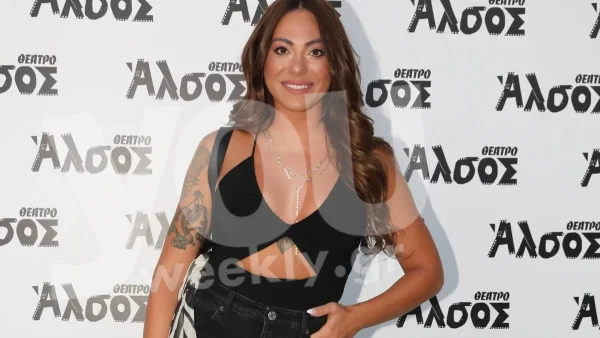 Τα ''έτσουζε'' με τις φίλες της στην παραλία - Τα σφηνάκια που έπινε η  Βαλαβάνη μακριά από τον Βασάλο