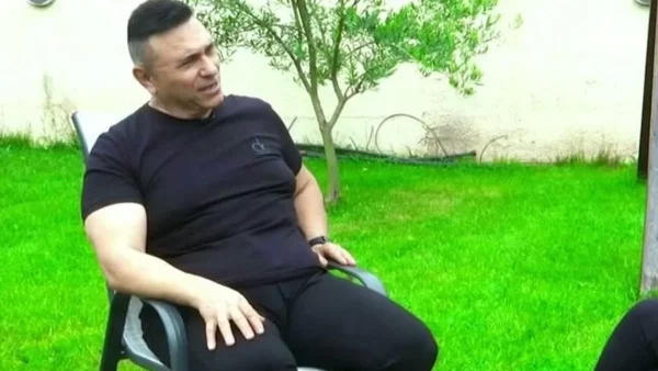 «Όποτε πρέπει να είμαι δεξιά στη μαρκίζα θα είμαι δεξιά!»  - Οι όλο νόημα δηλώσεις του Αλέκου Ζαζόπουλου για την πορεία του