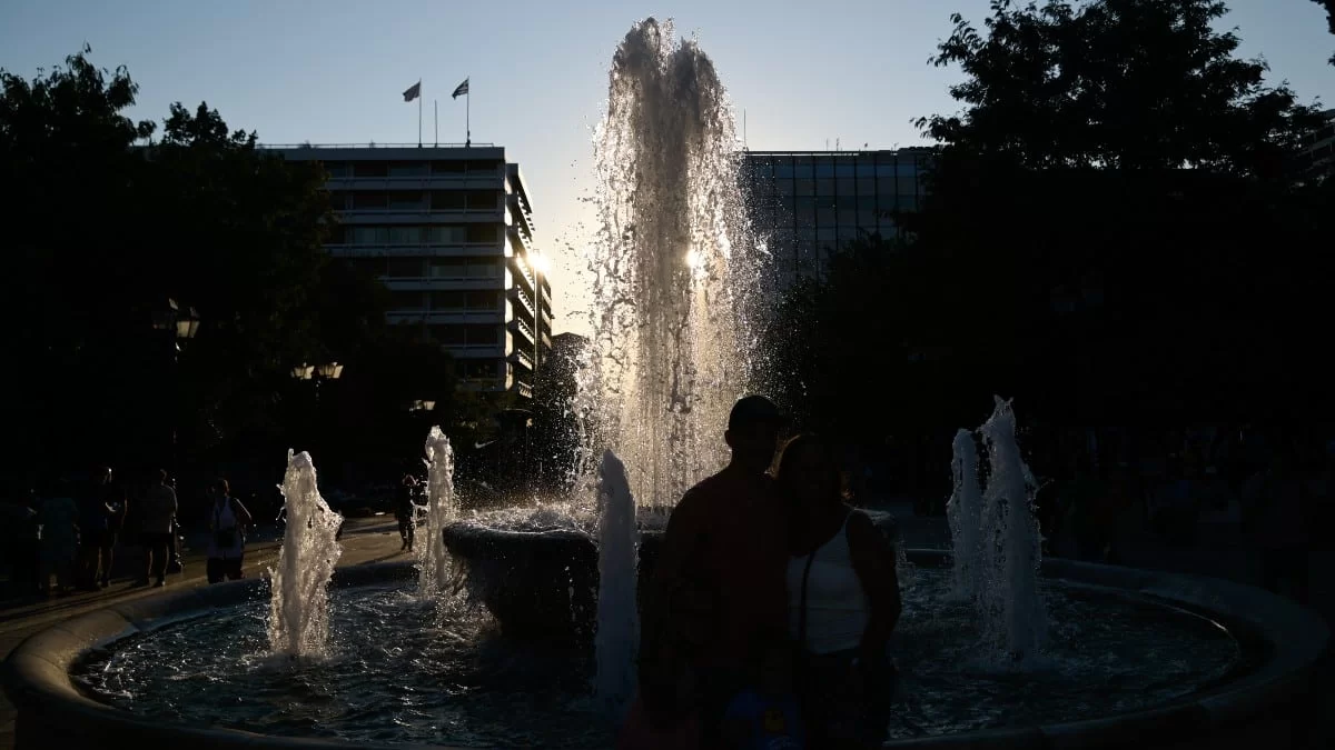 Έκτακτο δελτίο καιρού: Τριήμερο με υψηλές θερμοκρασίες - Έρχονται 40άρια