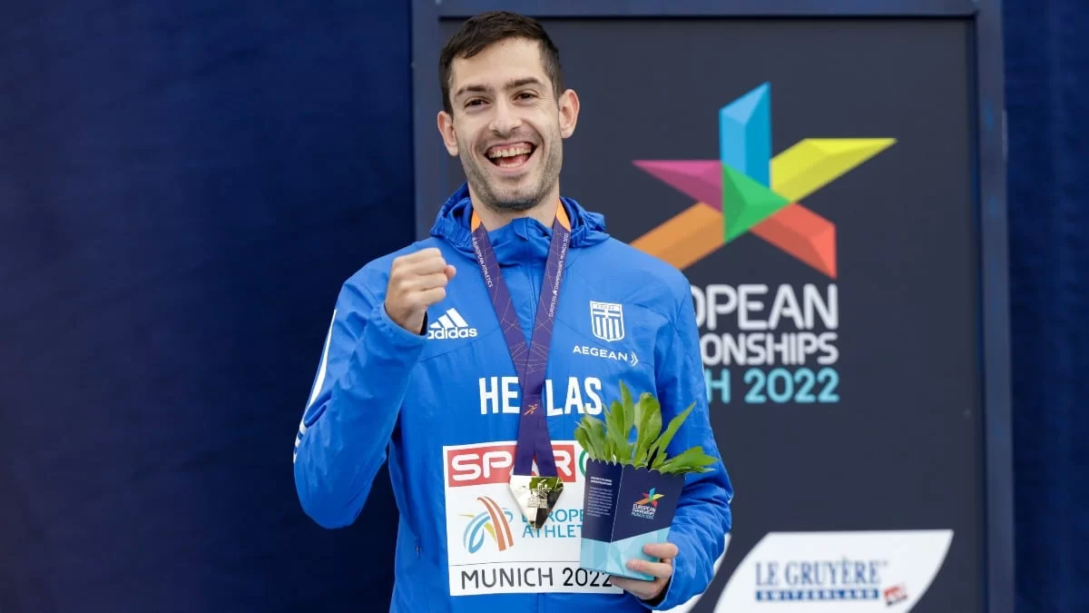 Είδε την αποθέωση ο Μίλτος Τεντόγλου - Έγινε γκράφιτι στη Θεσσαλονίκη