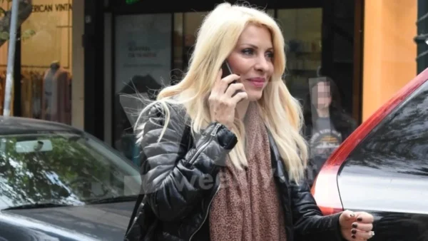 Λάμπει από ευτυχία για την πρεμιέρα της - Το νέο αισιόδοξο μήνυμα της Ελένης Μενεγάκη