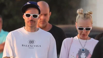 Τα στιλάτα street looks της Τάμτα και του συντρόφου της Πάρη Κασιδόκωστα στη Μύκονο - Τράβηξαν όλα τα βλέμματα