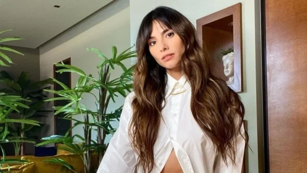 Παντρεμένη και επίσημα η Ηλιάνα Παπαγεωργίου με τον Γιάννη Καραβασάνη