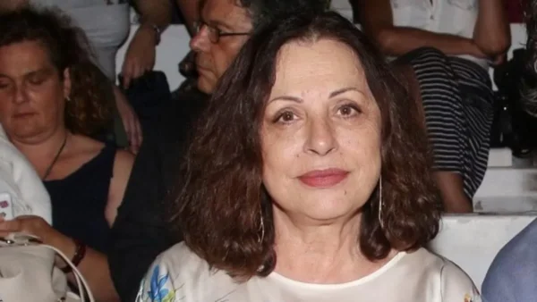 Η Χάρις Αλεξίου σε δημόσια εμφάνιση