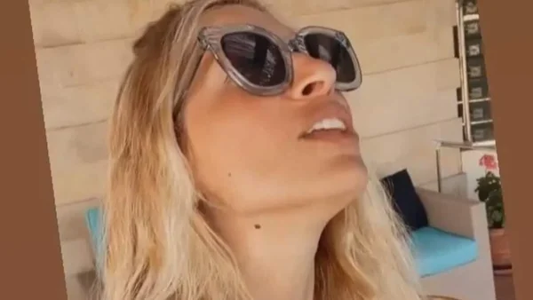 «Πηγαινοερχόμουν κάθε τρεις και λίγο...» - Οι επικές περιγραφές της Ηλιάκη για τις περιπέτειες με την κόρη της