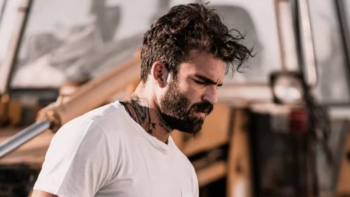 «Μην κάνεις το λάθος να πιστέψεις ότι...» - Η αινιγματική ανάρτηση του Δημήτρη Αλεξάνδρου