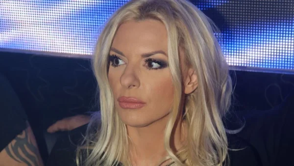 Με άλλη μύτη και άλλα χείλη - Η φωτογραφία της Αννίτας Πάνια από τα πρώτα της βήματα στην τηλεόραση