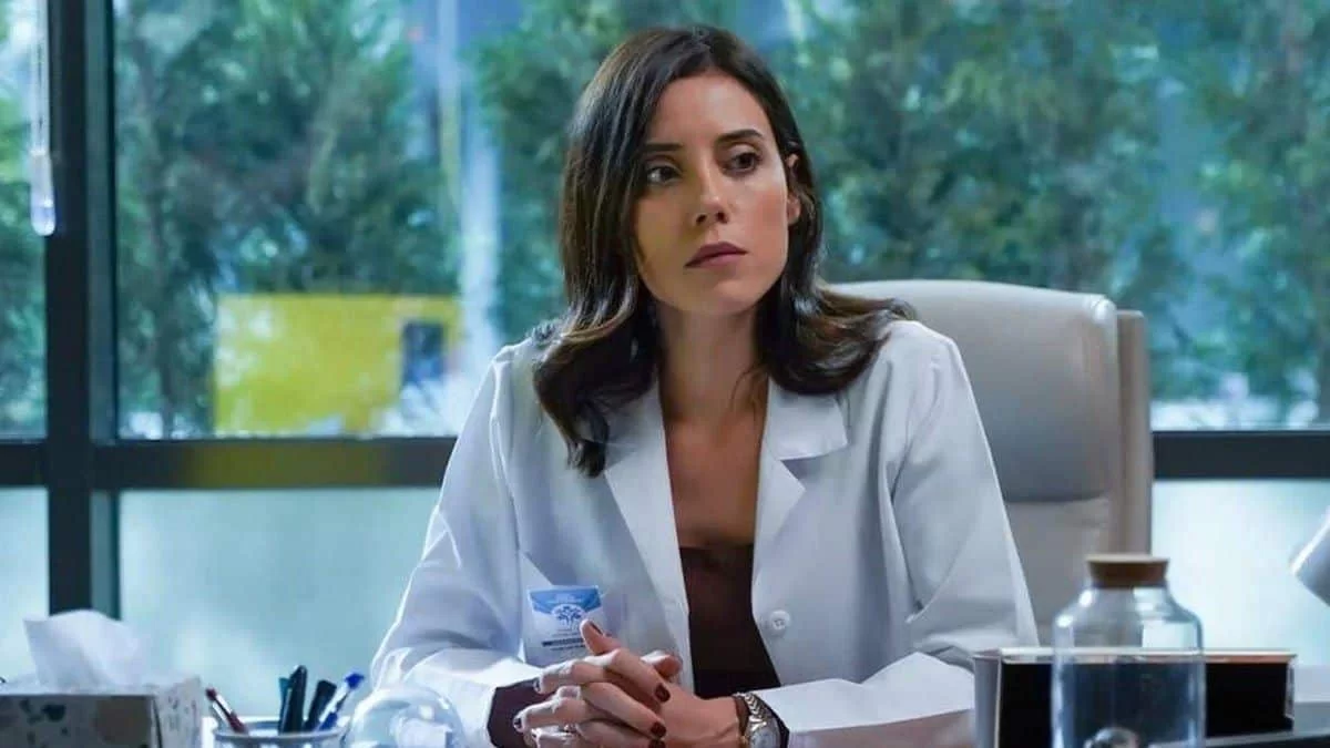 Είναι πολλά τα λεφτά: Πόσα πληρώθηκε η Τζανσού Ντερέ για κάθε επεισόδιο στον Άπιστο ως Ασιγιά