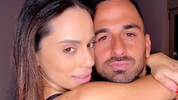 Τον κάνει ό,τι θέλει - Και ο φωτογράφος ο Άρης Σοϊλέδης για χατίρι της Μαρίας Αντωνά