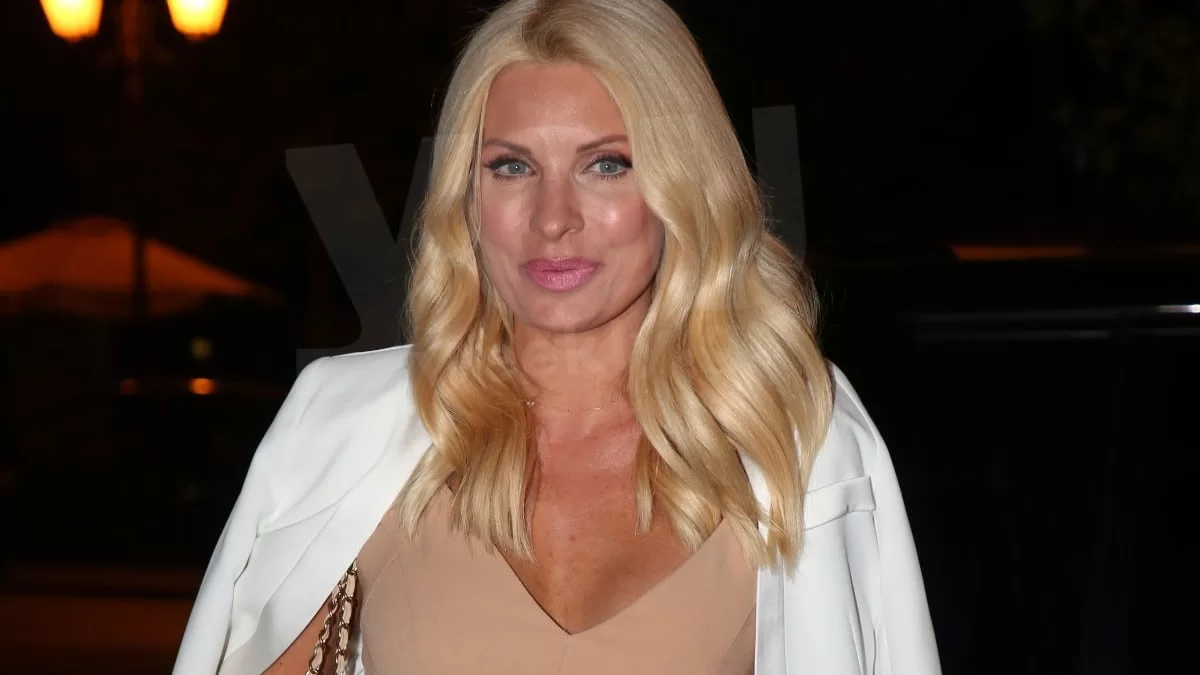 Επιστρέφει εκτάκτως από τις καλοκαιρινές της διακοπές η Ελένη Μενεγάκη - Τι συνέβη;