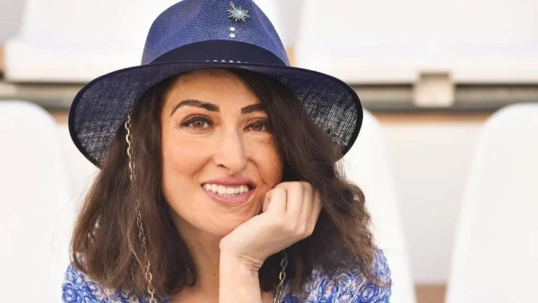 Ποζάρει με μαγιό και μας δείχνει τις ουλές στο σώμα της - Η νέα συγκλονιστική φωτογραφία της Ιωάννας Παλιοσπύρου