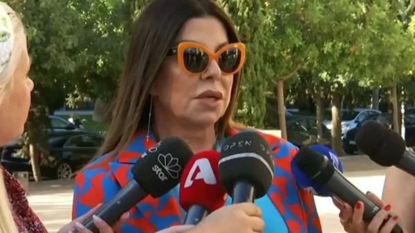 «Με κοίταζε και αυνανιζόταν!» - Συγκλονίζει η Άντζελα Δημητρίου με την αποκάλυψη της