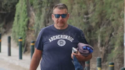 "Και γάμος στις διακοπές" - Επικό στιγμιότυπο για τον Γιώργο Λιάγκα στις καλοκαιρινές του διακοπές στην Κάστο