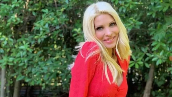 Οι διακοπές με τον Ματέο και τα παιδιά συνεχίζονται - Η φωτογραφία της Μενεγάκη πάνω στο σκάφος τους αξίας χιλιάδων ευρώ