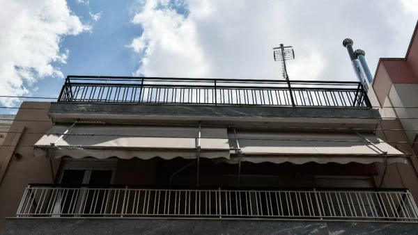 Έγκλημα στο Περιστέρι: Απειλητικά μηνύματα έστελνε ο σύντροφος στην 17χρονη - Οι έντονοι τσακωμοί τον τελευταίο καιρό