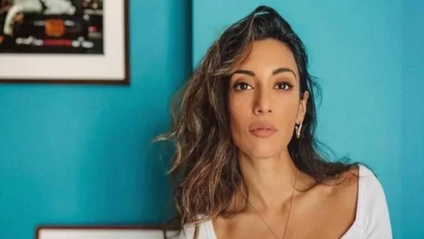 Yποδέχτηκε τον Αύγουστο στην αγκαλιά του - Η τρυφερή φωτογραφία της Ευγενίας Σαμαρά με τον σύντροφό της