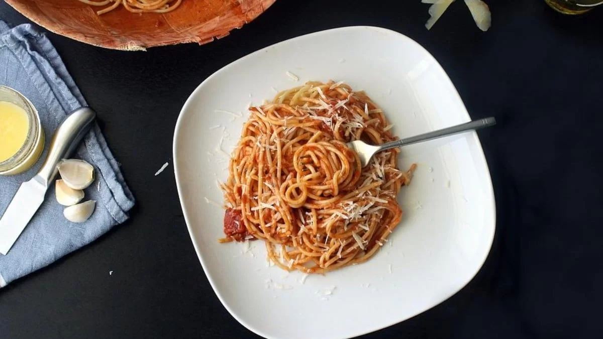 Χρειάζεται απλά να... - Το φοβερό κόλπο για να καταλάβεις ότι τα μακαρόνια είναι έτοιμα