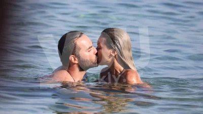 Ασυγκράτητοι ο Κώστας Φραγκολιάς και η Δώρα Πατσιώτη -  Δεν είχαν τέλος τα τρυφερά ενσταντανέ