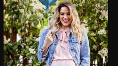 «Μας γλεντάτε;» - Την κοροϊδεύει πριν ακόμα γεννηθεί η μπεμπούλα της Μαντώς Γαστεράτου