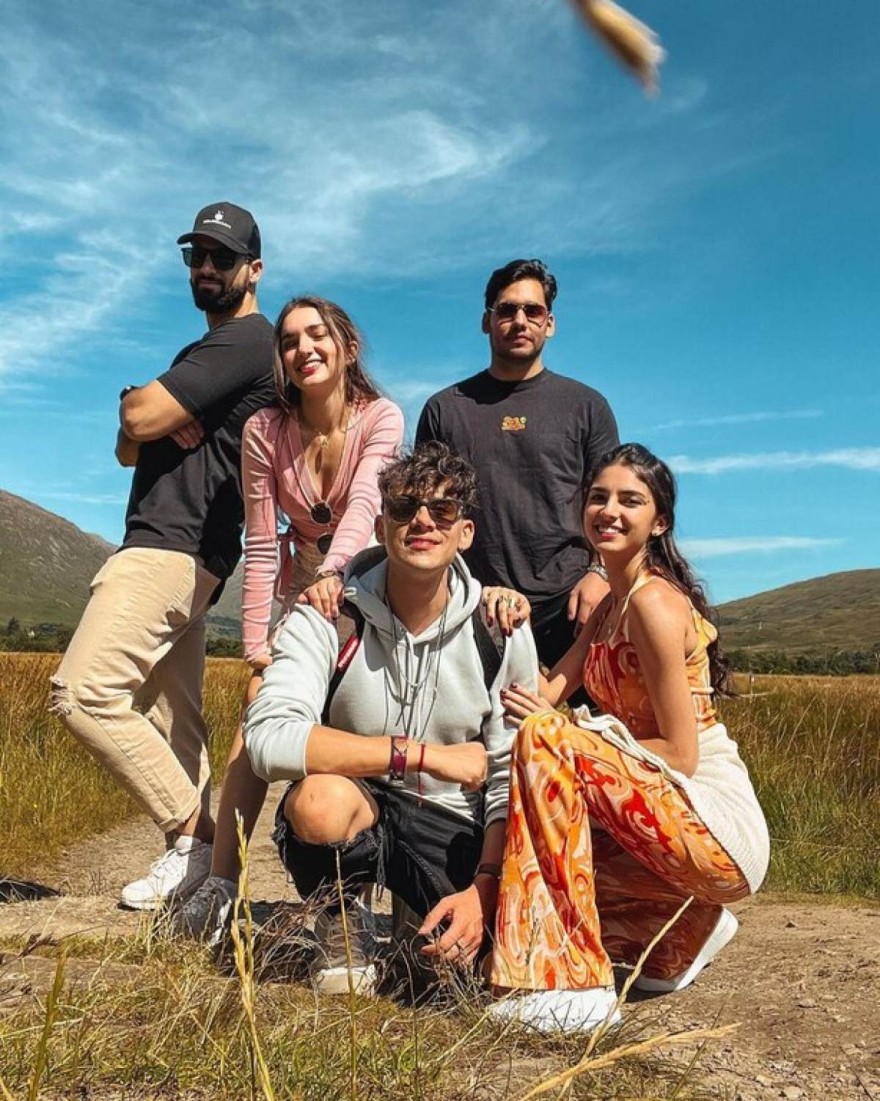 Ιφιγένεια Τζόλα - ταξίδι