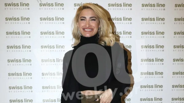 Έφυγε από το σπίτι του Αλεξάνδρου η Ιωάννα Τούνη - Φωτογραφία μέσα από το αεροπλάνο