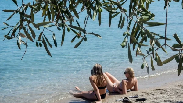 Αίθριος ο καιρός σήμερα 4/8 - Μέχρι πόσους βαθμούς θα φτάσει η θερμοκρασία