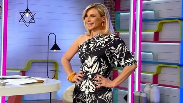 Ρίγη συγκίνησης με την Κατερίνα Καραβάτου - Η φωτογραφία με τα παιδιά της και η τρυφερή εξομολόγηση