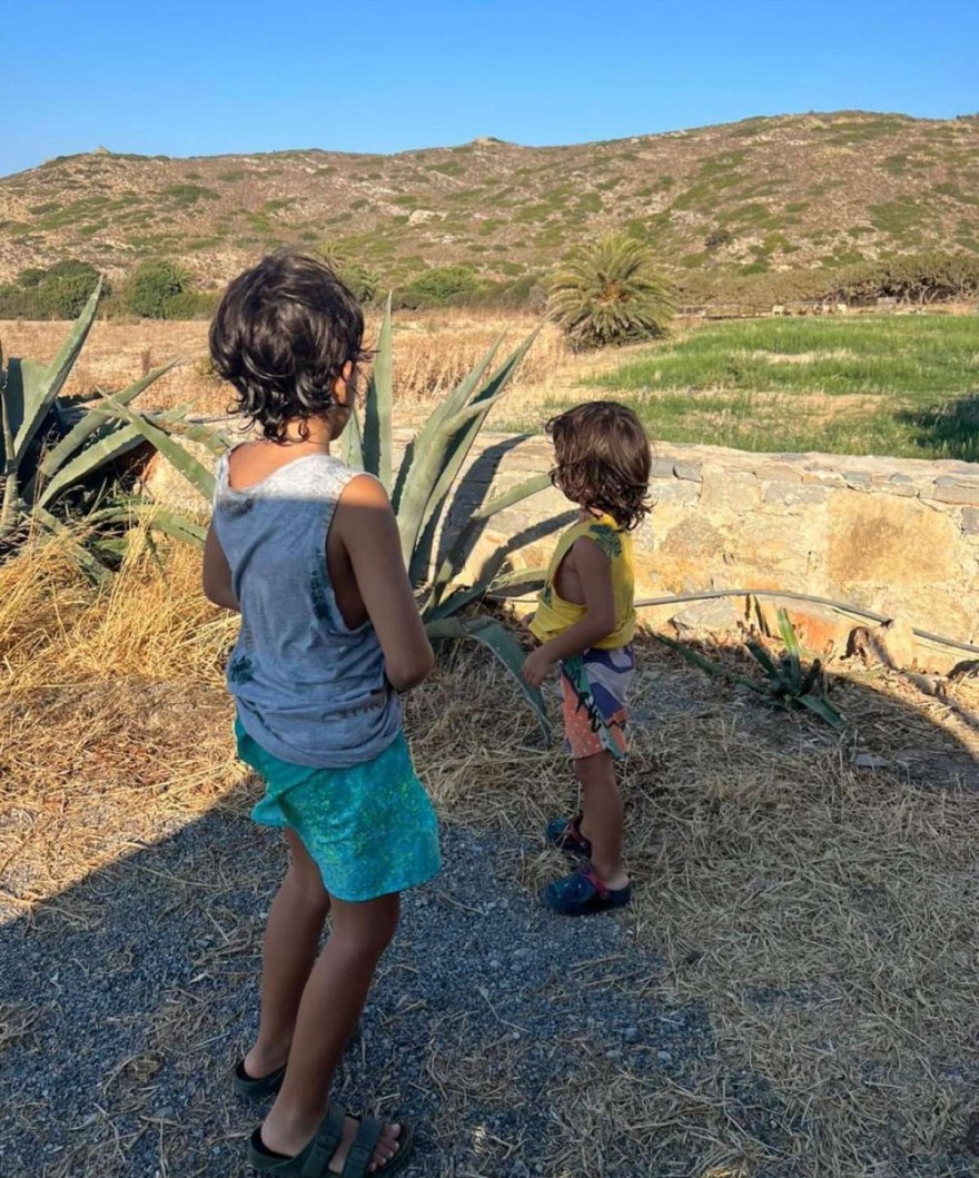 Κατερίνα Παπουτσάκη - γιοι