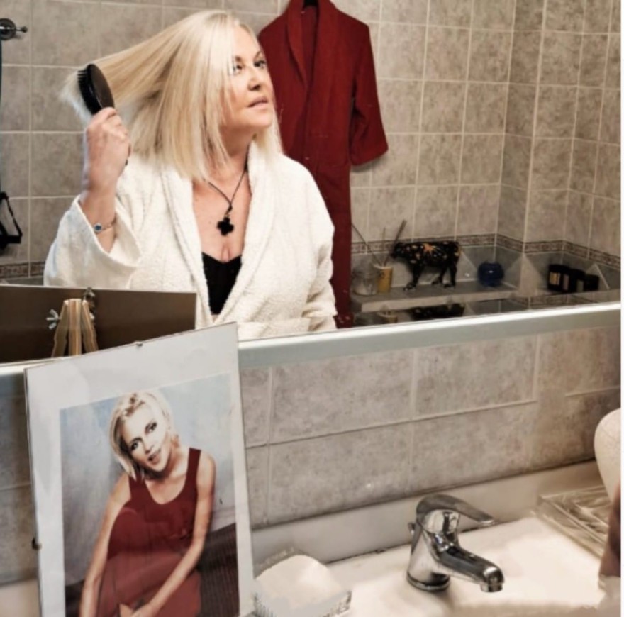 Η ανάρτηση της Ρούλας Κορομηλά