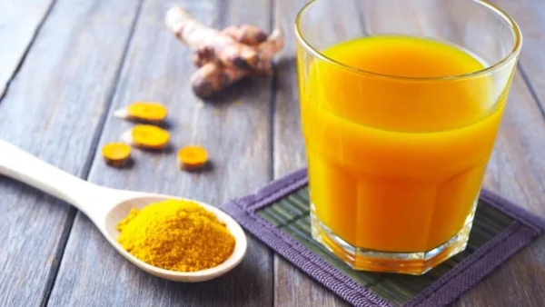 Σπιτικό ρόφημα με τρία υλικά για να στεγνώσετε τελείως - Θα σας εντυπωσιάσει το αποτελέσματά του