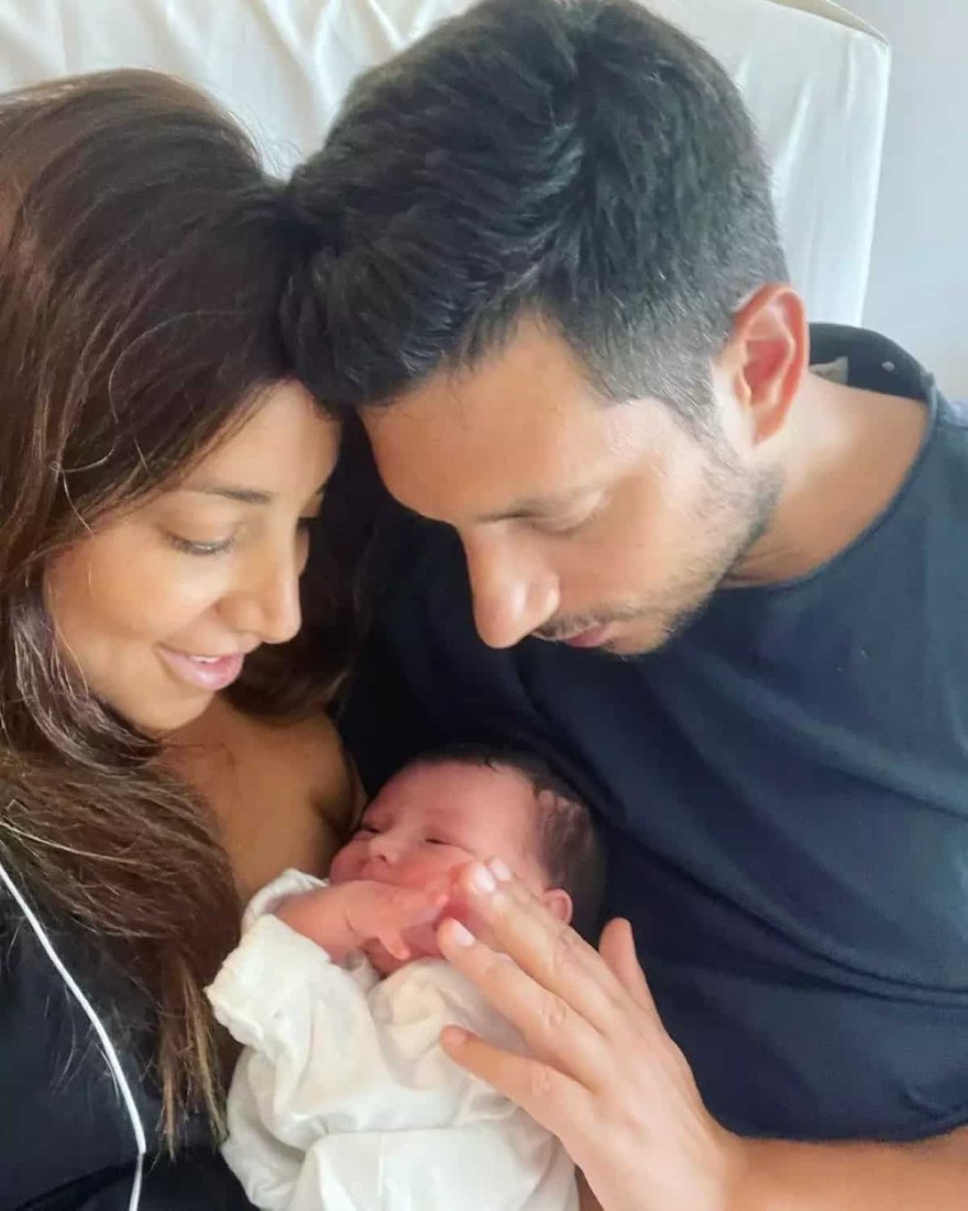 Ο Κυρανάκης με τη σύζυγό του Ελένη και την νεογέννητη κόρη του