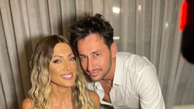 Λεάννα Μάρκογλου: Η σύζυγος του Πάνου Καλίδη γιόρτασε τα γενέθλιά της με λαμπερές παρουσίες του Survivor