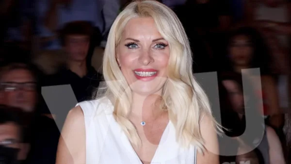 Όχι μόνο επιστρέφει η εκπομπή της Μενεγάκη αλλά βοηθάει και στα μαστορέματα - Αντίστροφη μέτρηση για την εκπομπή ''Ελένη''