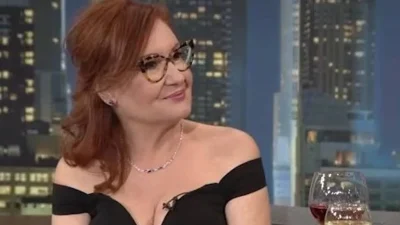 «Κατά διαστήματα απομακρυνόμαστε, είχαμε φτάσει κοντά στο...» - Η σπάνια εξομολόγηση της Φωτεινής Ντεμίρη για το γάμο της