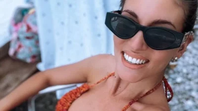 «Κάτι από καλοκαίρι...» - Με τα παιδιά και την ανιψιά της στην ιδιαίτερη πατρίδα της η Αθηνά Οικονομάκου