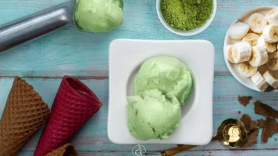 Το τρώνε μέχρι και τα μοντέλα - Παγωτό matcha tea χωρίς ζάχαρη και έτοιμο μέσα σε 10 λεπτά