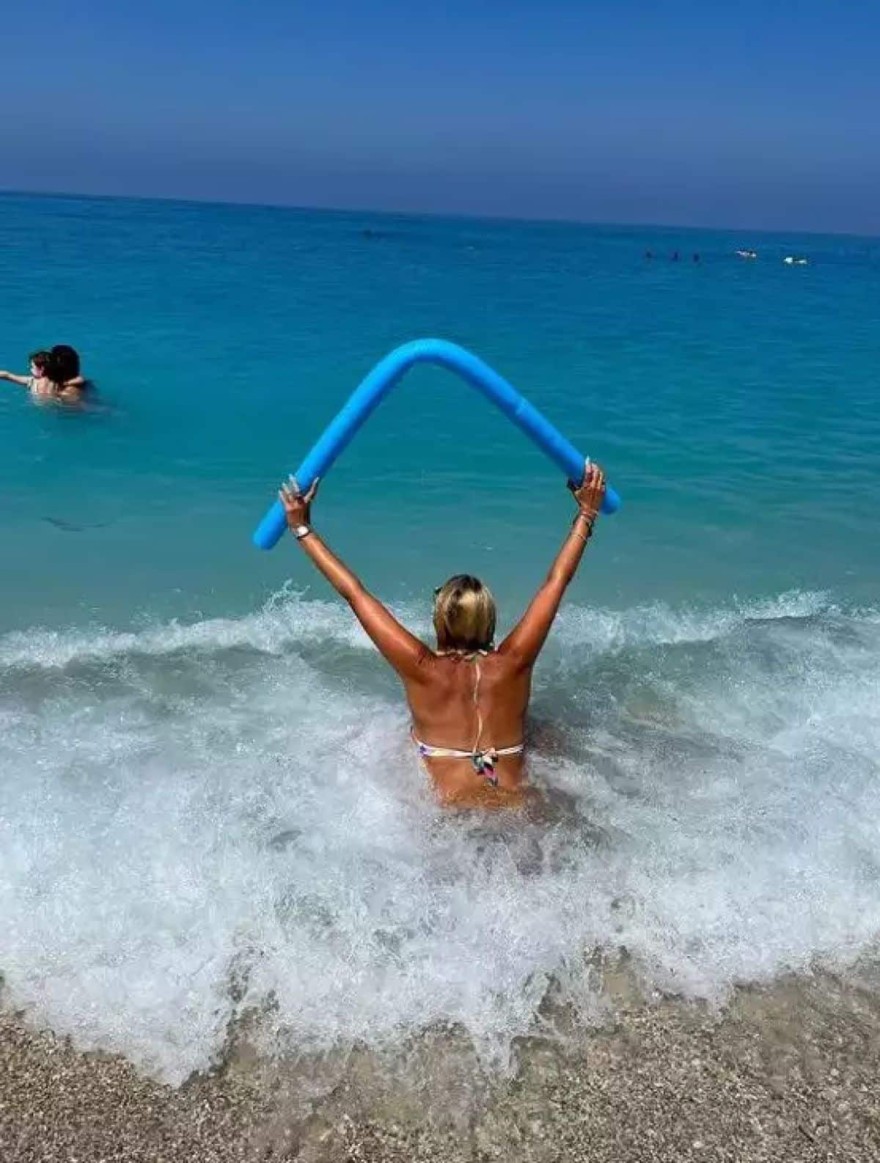 Κατερίνα Παπακωστοπούλου - παραλία