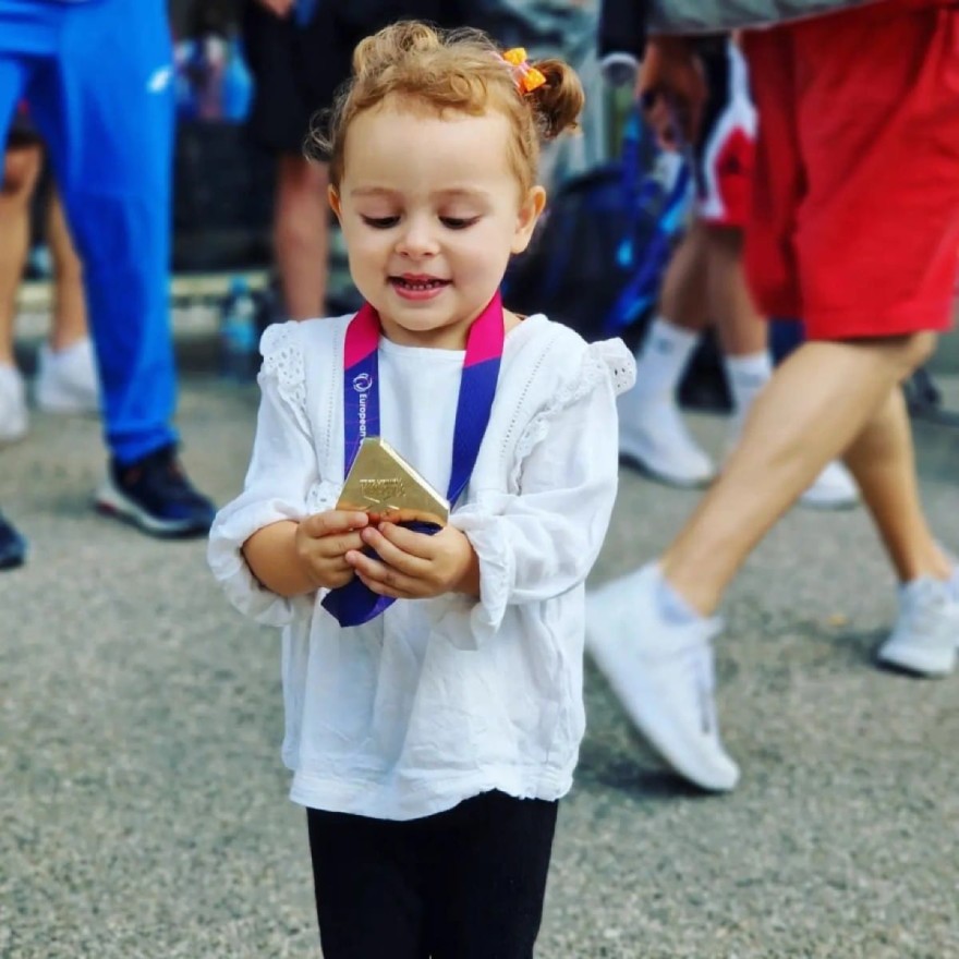 Λευτέρης Πετρούνιας -παιδί