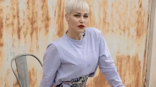 Πηνελόπη Αναστασοπούλου: Έβαλε φωτιά με τη νέα της φωτογράφηση με μαγιό στα νερά του Ιονίου