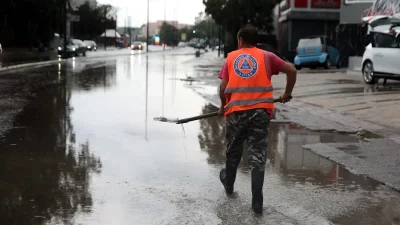 Διακοπή κυκλοφορίας και στην Ποσειδώνος λόγω της κακοκαιρίας