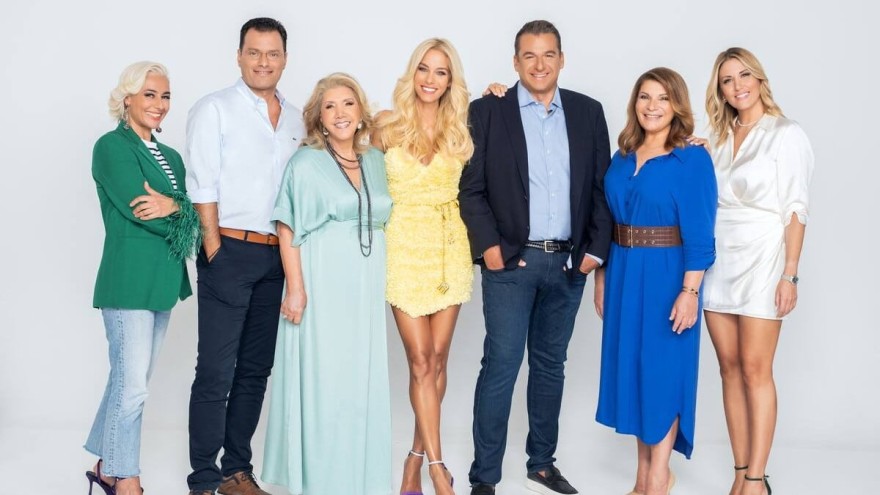 Η επίσημη φωτογράφιση με την Δούκισσα στο πλευρό του Λιάγκα