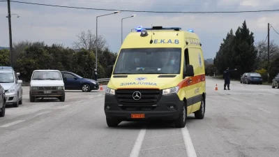 Πύργος: Επίθεση με μαχαίρι σε 18χρονο έξω από νυχτερινό κέντρο διασκέδασης