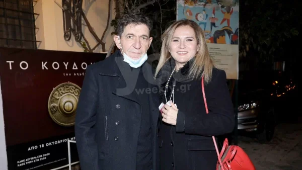 Δεν άφησε τίποτα στη φαντασία - Η κόρη της Μάλφα και του Σκιαδαρέση πόζαρε ολόγυμνη στην παραλία