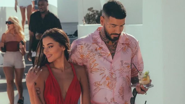 Η φωτογραφία είπε πολλά - Παντρεύονται Snik και Γιώτα Ιωαννίδου;