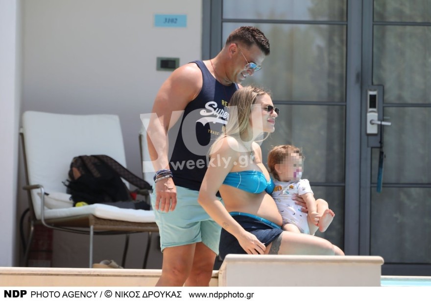 Σόμμερ και Παπαδάκη σε οικογενειακές διακοπές στον 5ο μήνα της εγκυμοσύνης