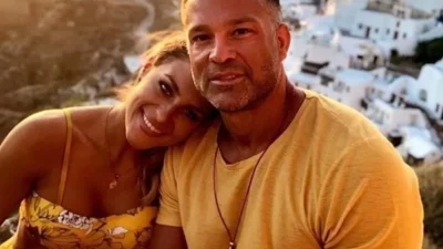 Αποκοιμήθηκε στην παραλία - Έχει μεγαλώσει απίστευτα ο 11 μηνών γιος του Κώστα Σόμμερ και της Βαλεντίνης Παπαδάκη